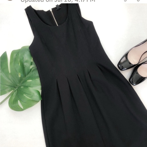 J. Crew Dresses & Skirts - J. Crew Pintucked Waist Sheath Dress Size 10 EUC